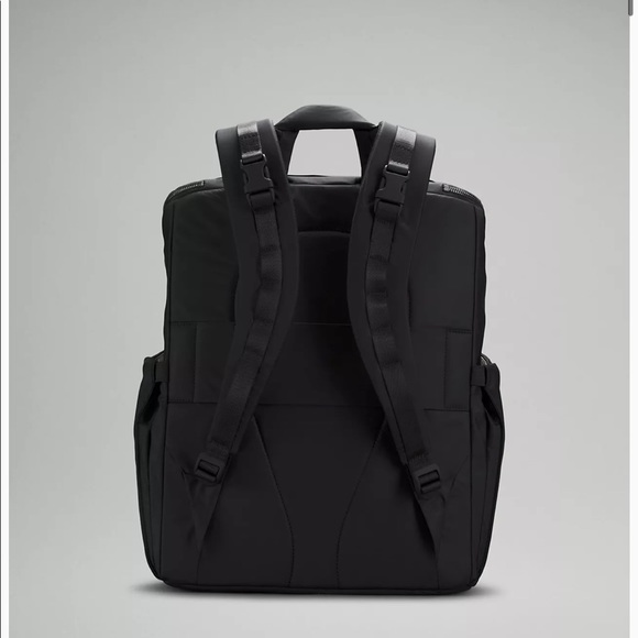 Brand new Lululemon New Parent Backpack Diaperbag 17L NWT. Can ship TODAY! - Picture 2 of 10